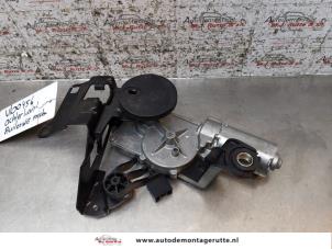Used Rear wiper motor BMW 3 serie Touring (E91) 318i 16V Price on request offered by Autodemontage M.J. Rutte B.V.