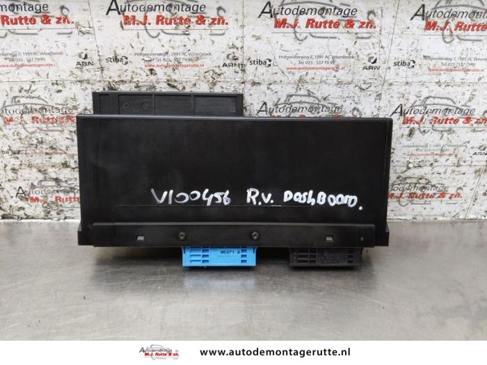 Używane Modul Comfort BMW 3 serie Touring (E91) 318i 16V Cena na żądanie oferowane przez Autodemontage M.J. Rutte B.V.