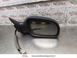 Used Wing mirror, right Volvo S80 (TR/TS) 2.4 SE 20V 170 Price on request offered by Autodemontage M.J. Rutte B.V.