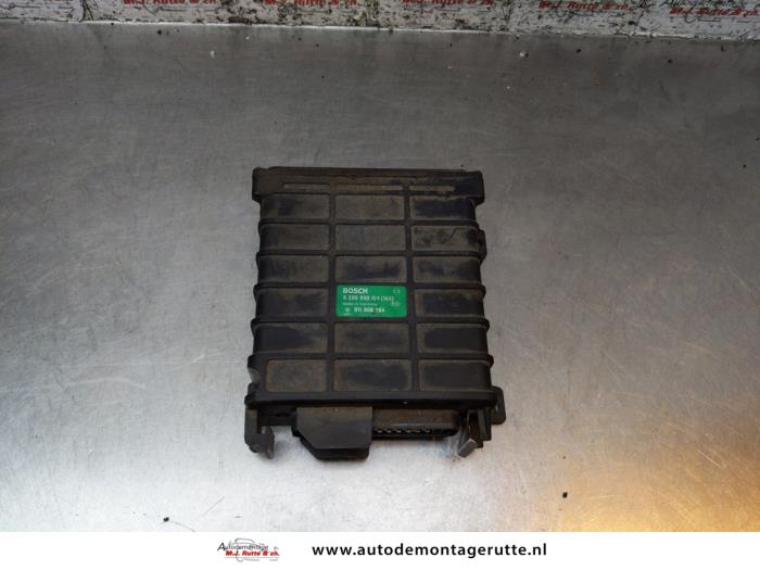 Used Engine management computer Volkswagen Passat (32B) 1.8 GL Price on request offered by Autodemontage M.J. Rutte B.V.