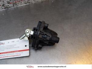 Used Tailgate switch Peugeot 108 1.0 12V Price on request offered by Autodemontage M.J. Rutte B.V.