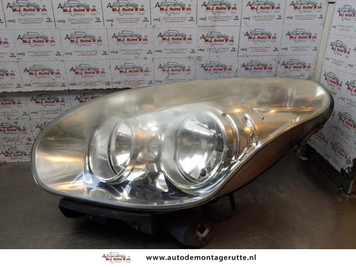 Używane Reflektor lewy Fiat Doblo Cargo (263) 1.3 MJ 16V DPF Euro 5 Cena na żądanie oferowane przez Autodemontage M.J. Rutte B.V.