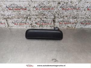 Used Door handle 4-door, front left Toyota Starlet (EP9) 1.3,XLi,GLi 16V Price on request offered by Autodemontage M.J. Rutte B.V.