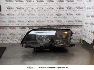 Used Headlight, left BMW 3 serie (E46/4) 320i 24V Price on request offered by Autodemontage M.J. Rutte B.V.