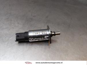 Usados Regulador de presión de combustible Opel Signum (F48) 2.2 direct 16V Precio € 200,00 Norma de margen ofrecido por Autodemontage M.J. Rutte B.V.