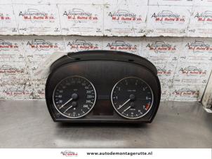 Used Odometer KM BMW 3 serie (E90) 320i 16V Price on request offered by Autodemontage M.J. Rutte B.V.