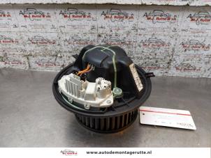 Used Heating and ventilation fan motor BMW 3 serie (E90) 320i 16V Price on request offered by Autodemontage M.J. Rutte B.V.