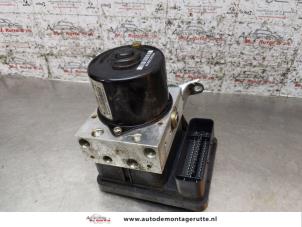 Used ABS pump BMW 3 serie (E90) 320i 16V Price on request offered by Autodemontage M.J. Rutte B.V.