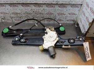 Used Window mechanism 4-door, front right BMW 3 serie (E90) 320i 16V Price on request offered by Autodemontage M.J. Rutte B.V.