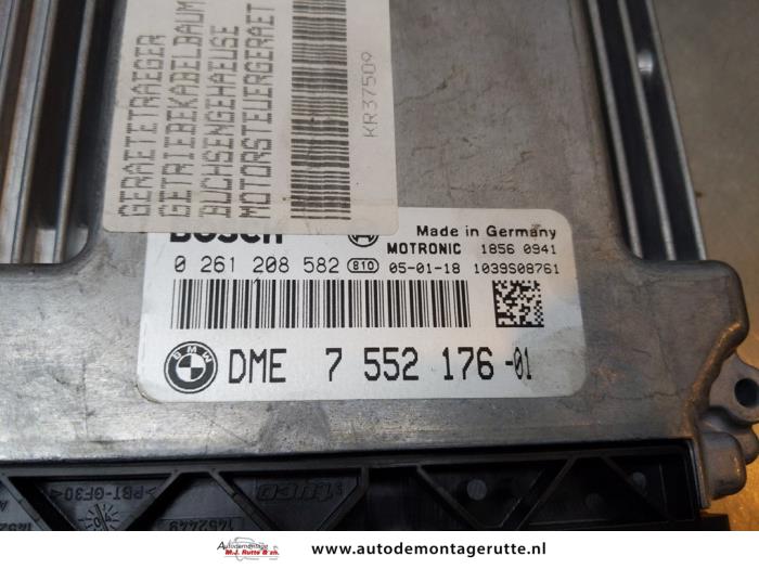 Ordenador de gestión de motor de un BMW 3 serie (E90) 320i 16V 2005