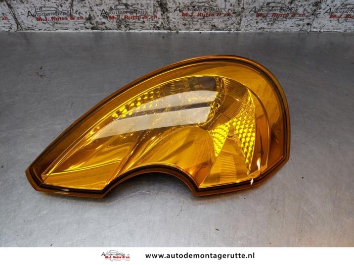 Używane Kierunkowskaz lewy Renault Modus/Grand Modus (JP) 1.6 16V Cena na żądanie oferowane przez Autodemontage M.J. Rutte B.V.