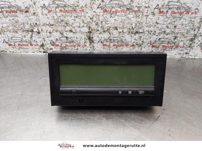 Begagnade Klocka Mitsubishi Space Star (DG) 1.3 16V Pris på förfrågan erbjuds av Autodemontage M.J. Rutte B.V.