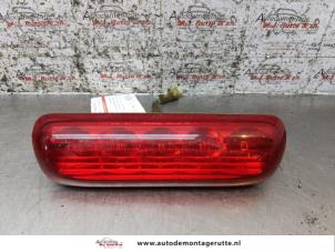 Used Third brake light Hyundai H-300 2.5 CRDi Price on request offered by Autodemontage M.J. Rutte B.V.