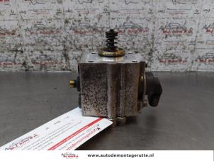 Usagé Pompe haute pression Volkswagen Golf V (1K1) 1.6 FSI 16V Prix € 150,00 Règlement à la marge proposé par Autodemontage M.J. Rutte B.V.