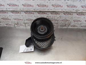 Used Heating and ventilation fan motor Volvo S60 I (RS/HV) 2.4 20V 170 Price on request offered by Autodemontage M.J. Rutte B.V.