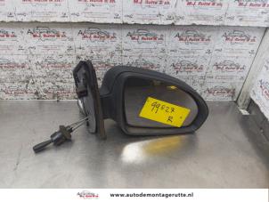 Used Wing mirror, right Smart Fortwo Coupé (451.3) 1.0 52 KW Price on request offered by Autodemontage M.J. Rutte B.V.