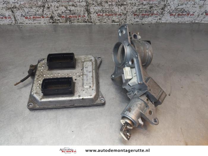 Used Ignition lock + computer Opel Zafira (M75) 1.8 16V Ecotec Price on request offered by Autodemontage M.J. Rutte B.V.