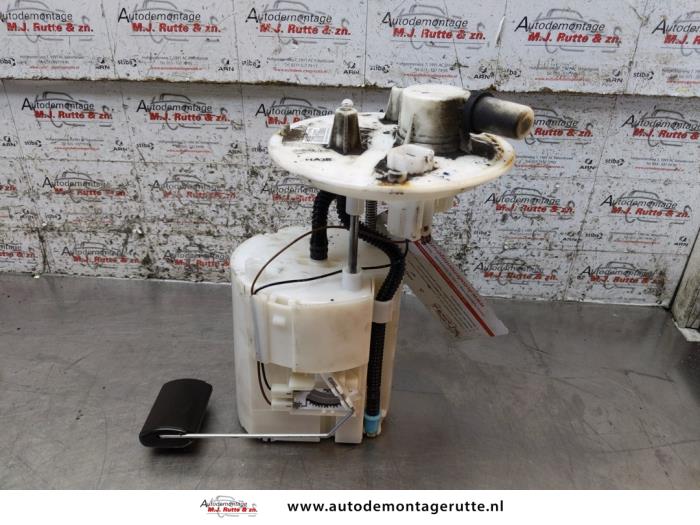 Usagé Pompe à carburant Kia Rio III (UB) 1.1 CRDi VGT 12V Prix sur demande proposé par Autodemontage M.J. Rutte B.V.