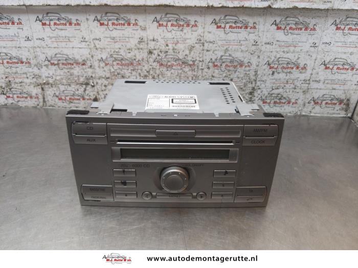 Używane Radio Ford S-Max (GBW) 2.0 16V Cena na żądanie oferowane przez Autodemontage M.J. Rutte B.V.