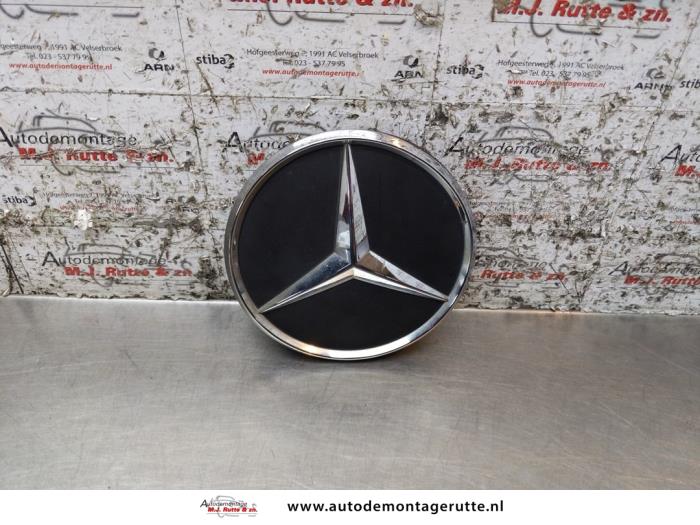 Używane Gwiazda Mercedes Sprinter 3,5t (906.63) 309 CDI 16V Cena € 25,00 Procedura marży oferowane przez Autodemontage M.J. Rutte B.V.