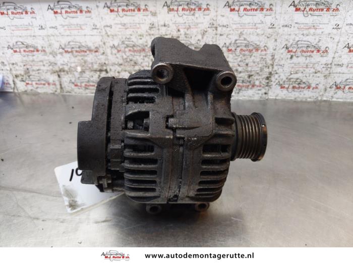 Begagnade Dynamo Mercedes Sprinter 3,5t (906.63) 309 CDI 16V Pris på förfrågan erbjuds av Autodemontage M.J. Rutte B.V.