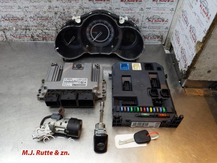 Ignition lock + computer Citroen C3 1.4 16V VTi - N0502455