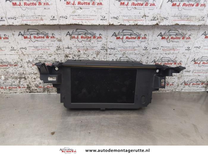 Begagnade Innerdisplay Renault Laguna III Estate (KT) 2.0 16V Pris på förfrågan erbjuds av Autodemontage M.J. Rutte B.V.