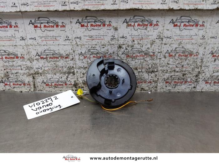 Pierscien poduszki powietrznej z Mercedes-Benz Vaneo (W414) 1.6 2003