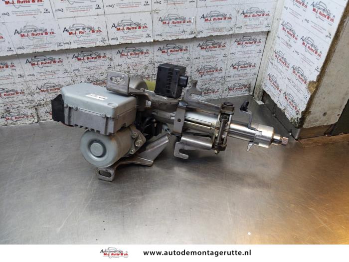 Lenkkraftverstärker Elektrisch van een Renault Megane III Grandtour (KZ) 1.6 16V 2010