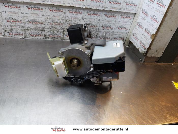 Lenkkraftverstärker Elektrisch van een Renault Megane III Grandtour (KZ) 1.6 16V 2010