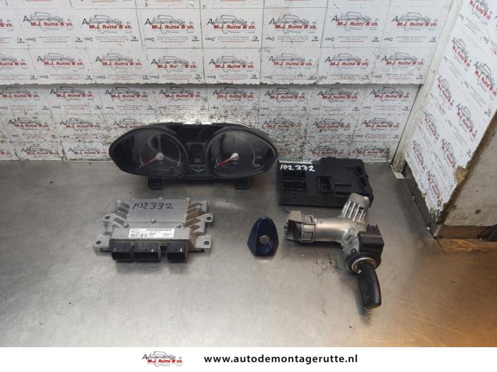 Used Ignition lock + computer Ford Fiesta 6 (JA8) 1.25 16V Price on request offered by Autodemontage M.J. Rutte B.V.