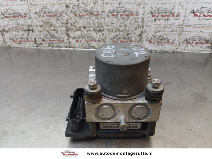 Begagnade ABS-pump Peugeot 107 1.0 12V Pris på förfrågan erbjuds av Autodemontage M.J. Rutte B.V.