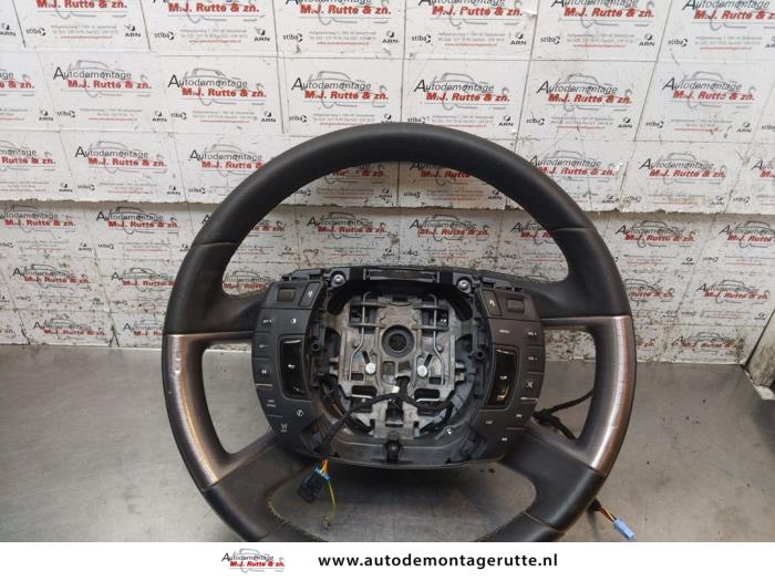Używane Kierownica Citroen C5 III Tourer (RW) 2.0 HDiF 16V Cena € 40,00 Procedura marży oferowane przez Autodemontage M.J. Rutte B.V.