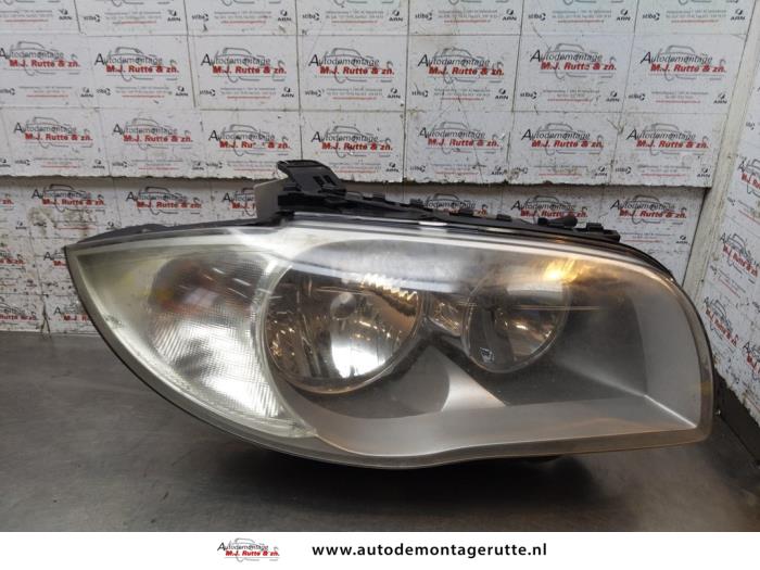 Używane Reflektor prawy BMW 1 serie (E87/87N) 116i 1.6 16V Cena na żądanie oferowane przez Autodemontage M.J. Rutte B.V.