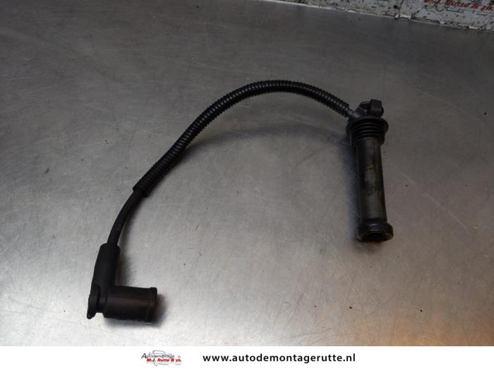 Usagé Broche bobine Ford Mondeo III Wagon 1.8 16V Prix sur demande proposé par Autodemontage M.J. Rutte B.V.