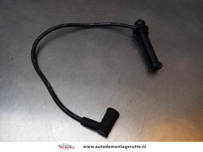Usagé Broche bobine Ford Mondeo III Wagon 1.8 16V Prix sur demande proposé par Autodemontage M.J. Rutte B.V.