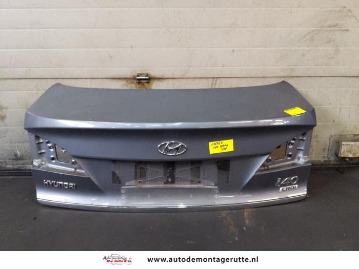 Begagnade Baklucka Hyundai i40 (VFA) 1.7 CRDi 16V Pris € 250,00 Marginaltabell erbjuds av Autodemontage M.J. Rutte B.V.