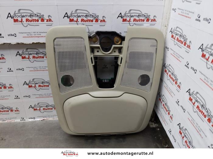 Begagnade Innerbelysning, fram Volvo XC90 I 2.9 T6 24V Pris på förfrågan erbjuds av Autodemontage M.J. Rutte B.V.