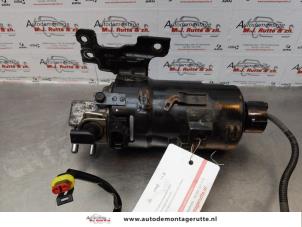 Usados Filtro de combustible Hyundai i40 (VFA) 1.7 CRDi 16V Precio € 30,00 Norma de margen ofrecido por Autodemontage M.J. Rutte B.V.