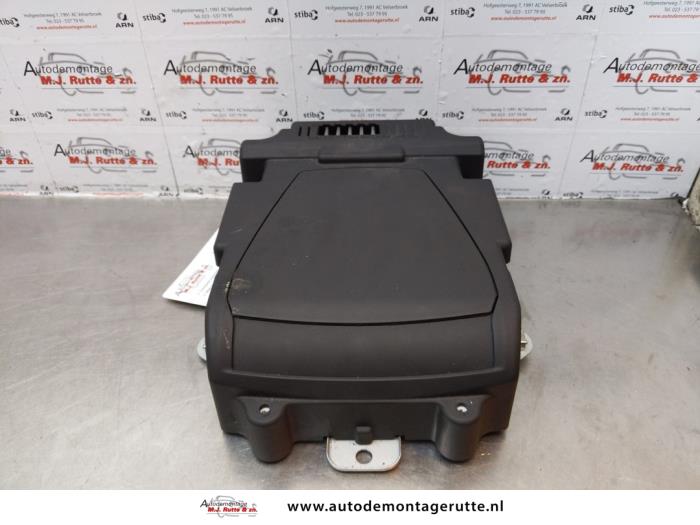 Gebrauchte Frontscheibenanzeige Peugeot 508 SW (8E/8U) 1.6 THP 16V Preis auf Anfrage angeboten von Autodemontage M.J. Rutte B.V.