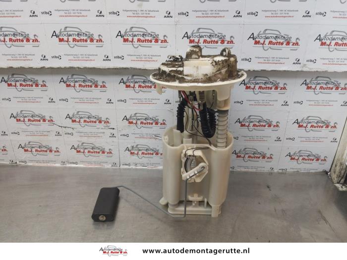 Usagé Pompe d'injection Renault Twingo (C06) 1.2 Prix € 35,00 Règlement à la marge proposé par Autodemontage M.J. Rutte B.V.