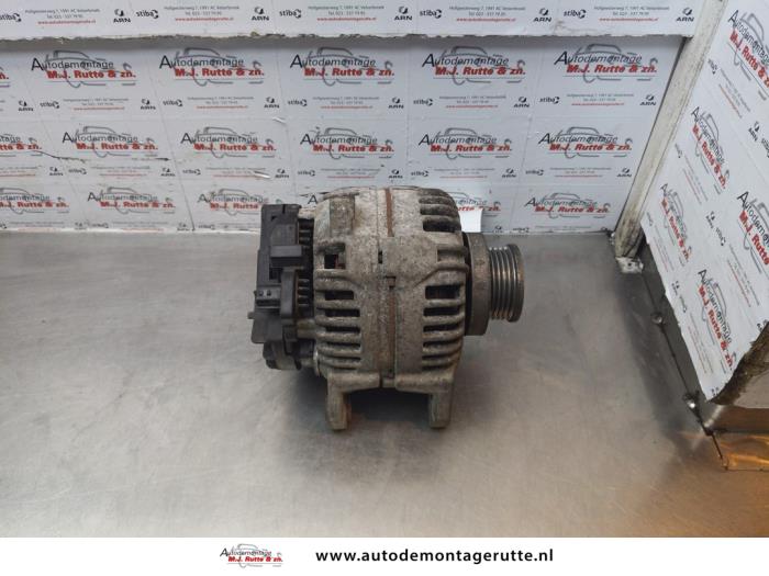 Usagé Dynamo Renault Modus/Grand Modus (JP) 1.6 16V Prix sur demande proposé par Autodemontage M.J. Rutte B.V.