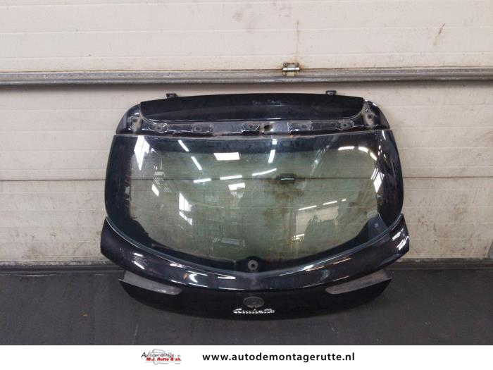 Begagnade Baklucka Alfa Romeo Giulietta (940) 1.4 TB 16V Pris på förfrågan erbjuds av Autodemontage M.J. Rutte B.V.