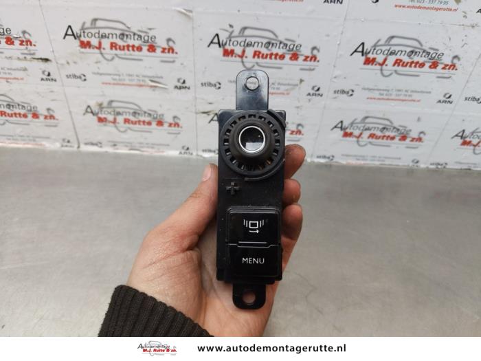Commande ordinateur de bord Peugeot 208 I (CA/CC/CK/CL), 2012 / 2019 1.2 Vti 12V PureTech 82, Berline avec hayon arrière, Essence, 1.199cc, 60kW (82pk), FWD, EB2F; HMZ, 2012-03 / 2019-12, CAHMZ; CCHMZ (Occasion)