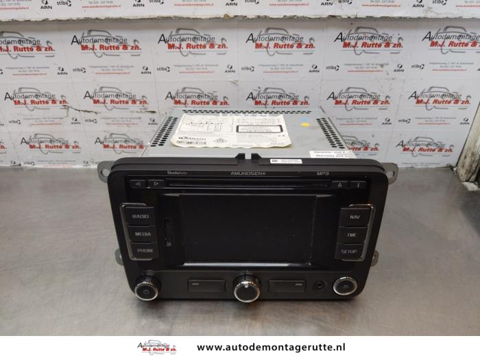 Używane Radio Skoda Fabia II Combi 1.2 TSI Cena na żądanie oferowane przez Autodemontage M.J. Rutte B.V.
