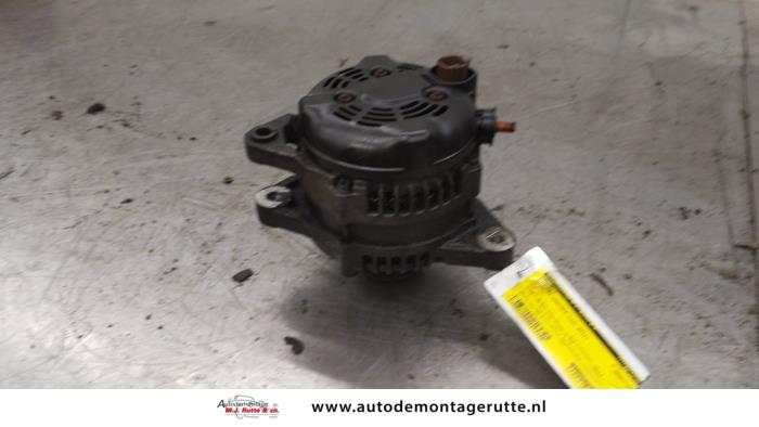 Begagnade Dynamo Hyundai Santa Fe II (CM) 2.2 CRDi 16V 4x2 Pris € 60,00 Marginaltabell erbjuds av Autodemontage M.J. Rutte B.V.