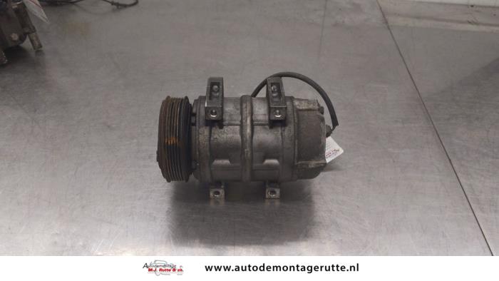 Usagé Pompe clim Volvo S80 (TR/TS) 2.4 20V 140 Prix € 60,00 Règlement à la marge proposé par Autodemontage M.J. Rutte B.V.
