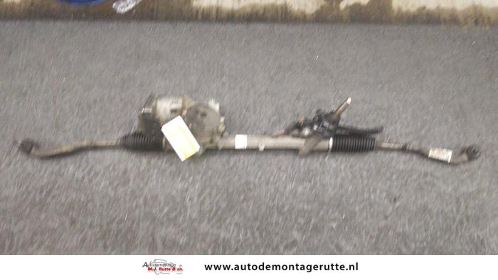 Begagnade Styrbox Citroen C4 Picasso (3D/3E) 1.6 e-Hdi, BlueHDi 115 Pris € 200,00 Marginaltabell erbjuds av Autodemontage M.J. Rutte B.V.