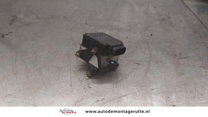 Used ABS pump Citroen Xantia (X1/2) 2.0i 16V Price € 60,00 Margin scheme offered by Autodemontage M.J. Rutte B.V.