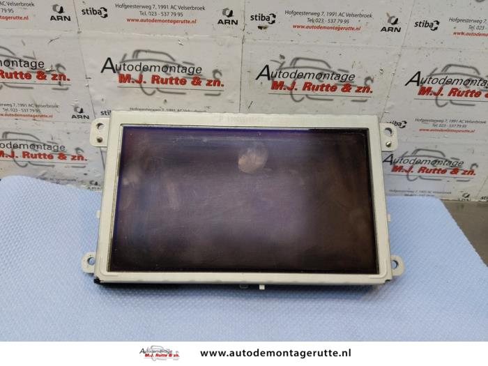 Begagnade Innerdisplay Audi A6 Avant (C6) 2.7 TDI V6 24V Pris € 75,00 Marginaltabell erbjuds av Autodemontage M.J. Rutte B.V.